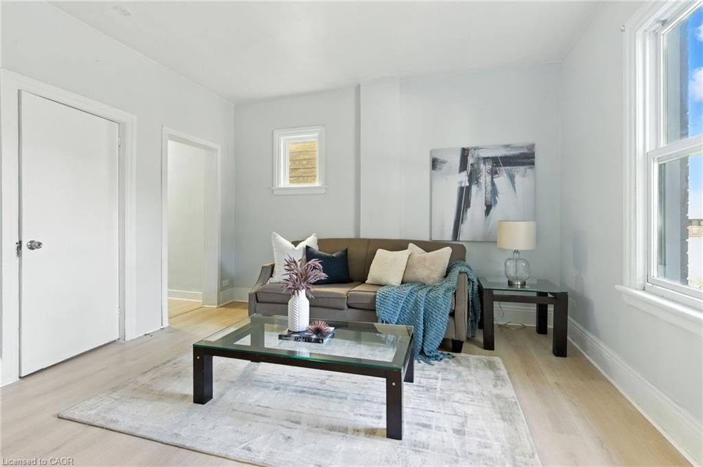 40 Aikman Avenue Property Photo 9