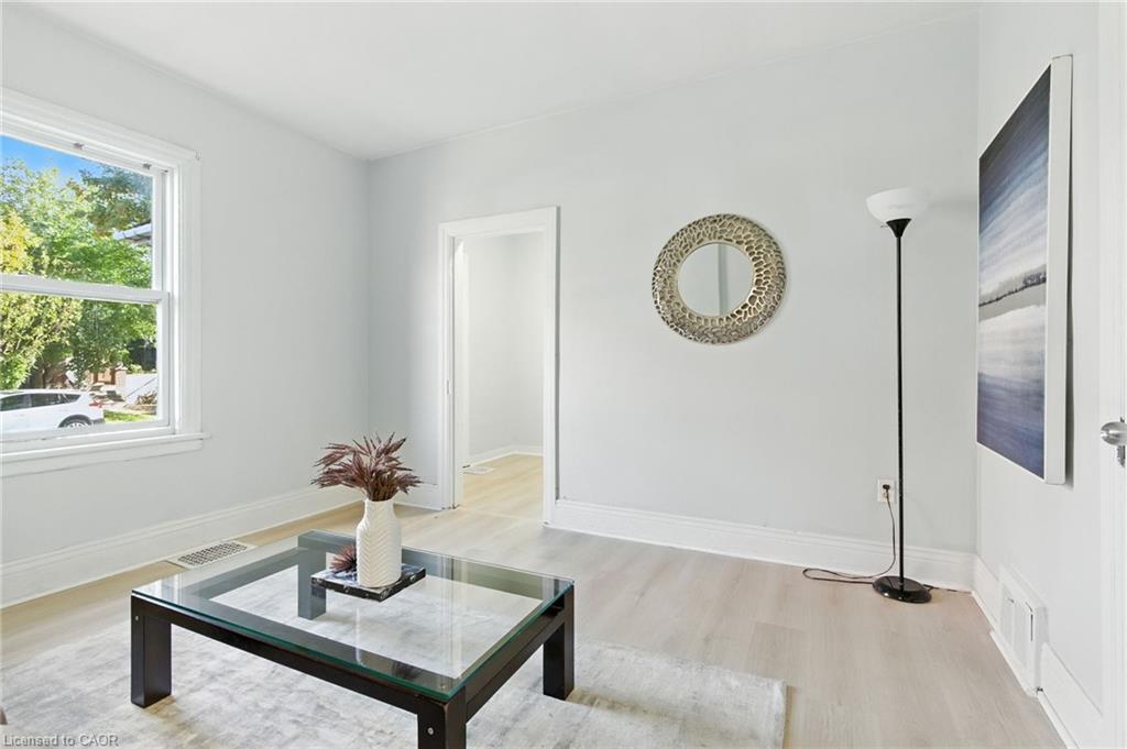 40 Aikman Avenue Property Photo 12