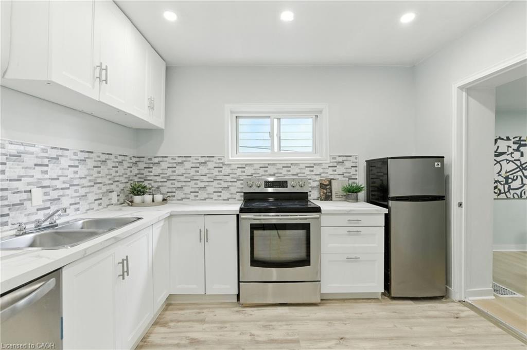 40 Aikman Avenue Property Photo 13