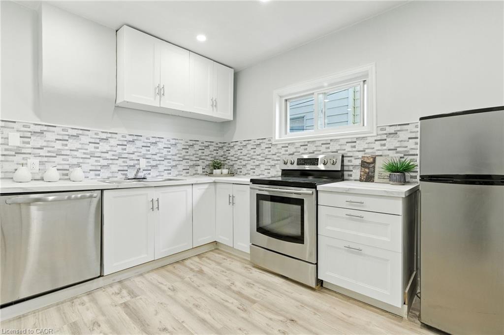 40 Aikman Avenue Property Photo 14