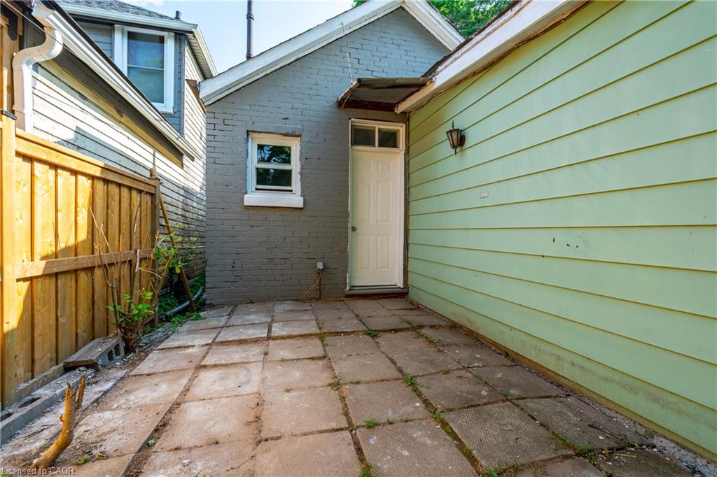 40 Aikman Avenue Property Photo 26