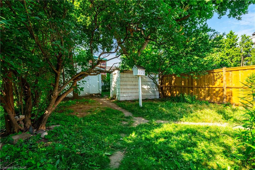 40 Aikman Avenue Property Photo 27