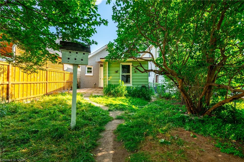 40 Aikman Avenue Property Photo 29