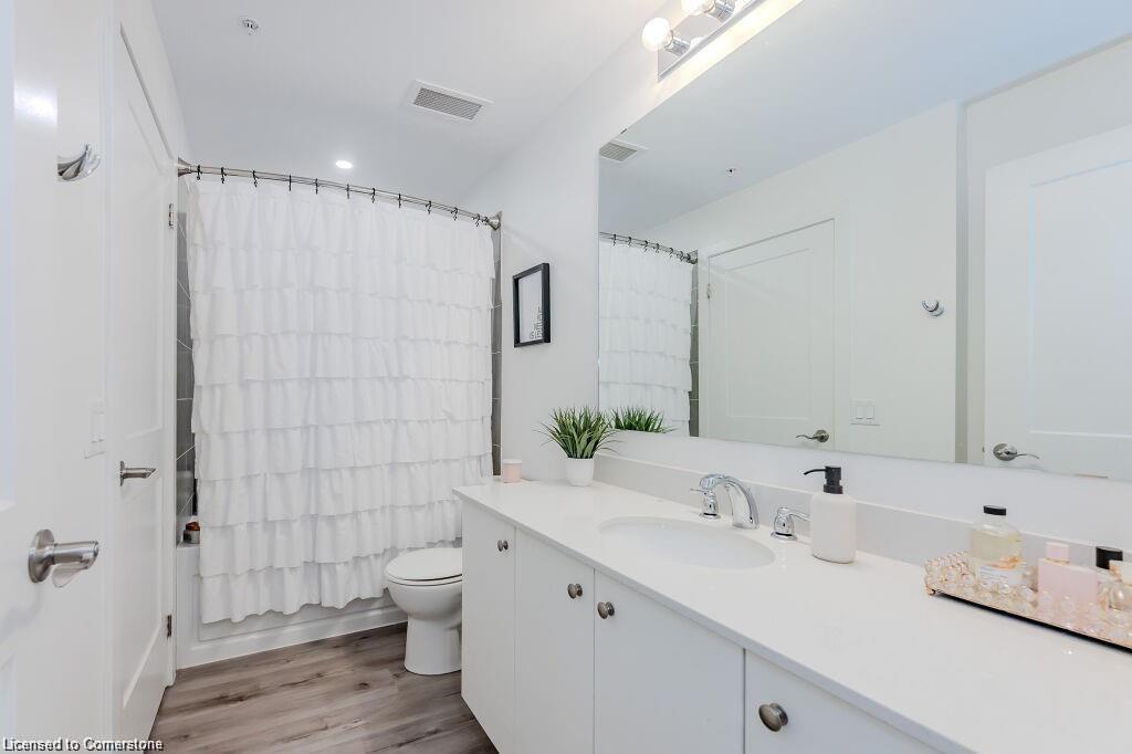 410-247 Northfield Drive E Property Photo 13