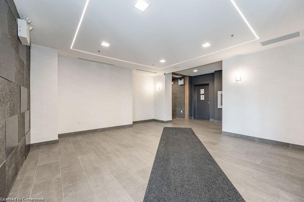 410-247 Northfield Drive E Property Photo 22