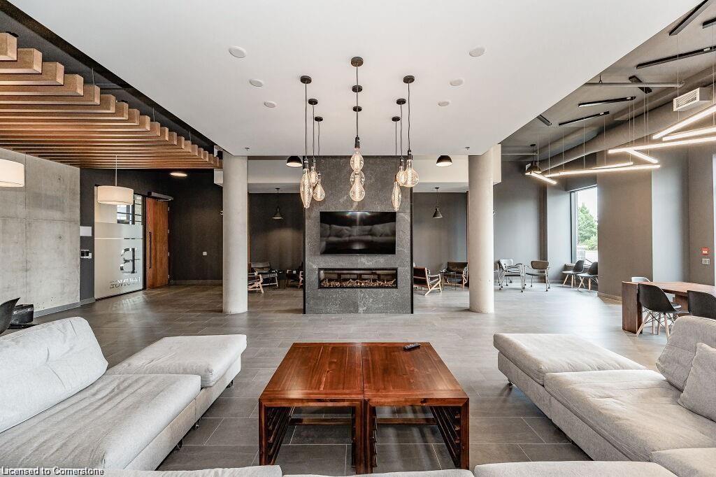 410-247 Northfield Drive E Property Photo 36