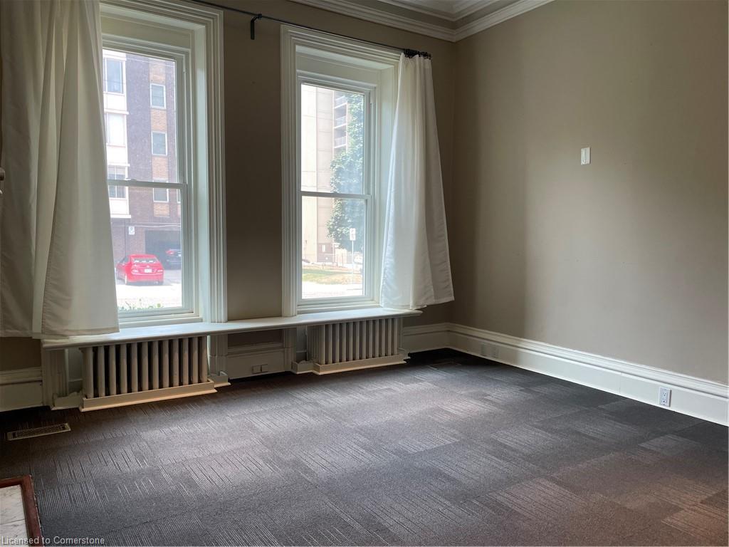 1-203 Macnab Street S Property Photo 5