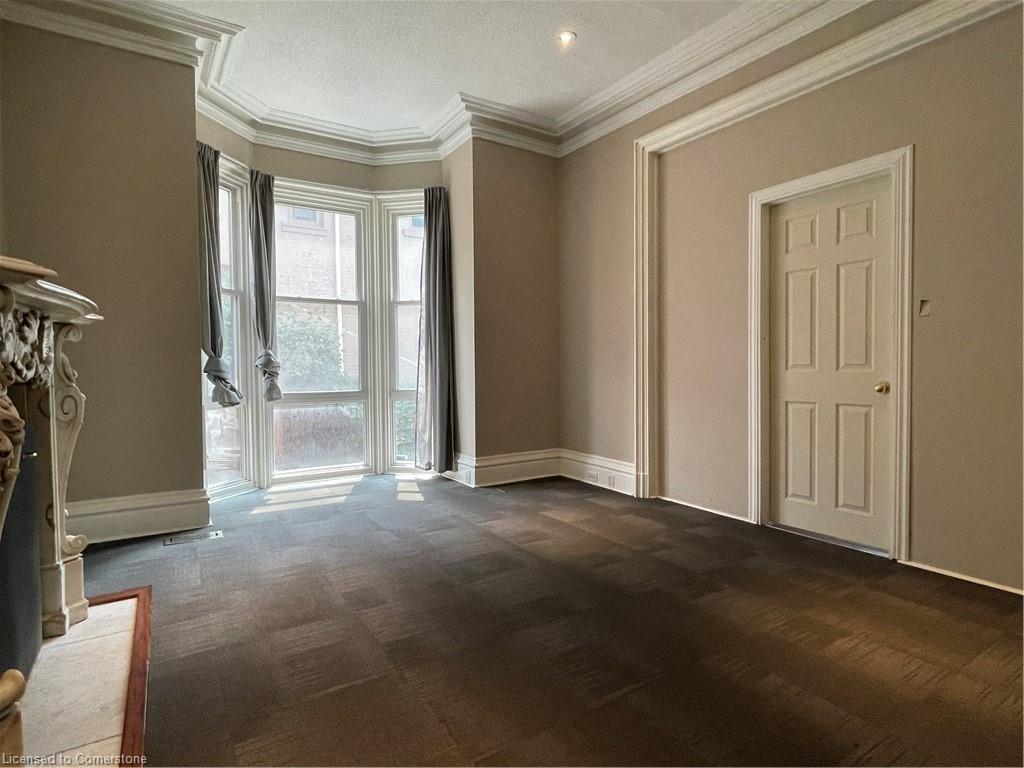 2-203 Macnab Street S Property Photo 5