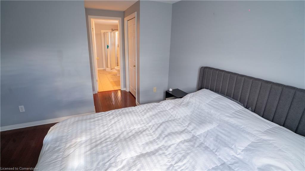 53 Sandwell Court W Property Photo 22