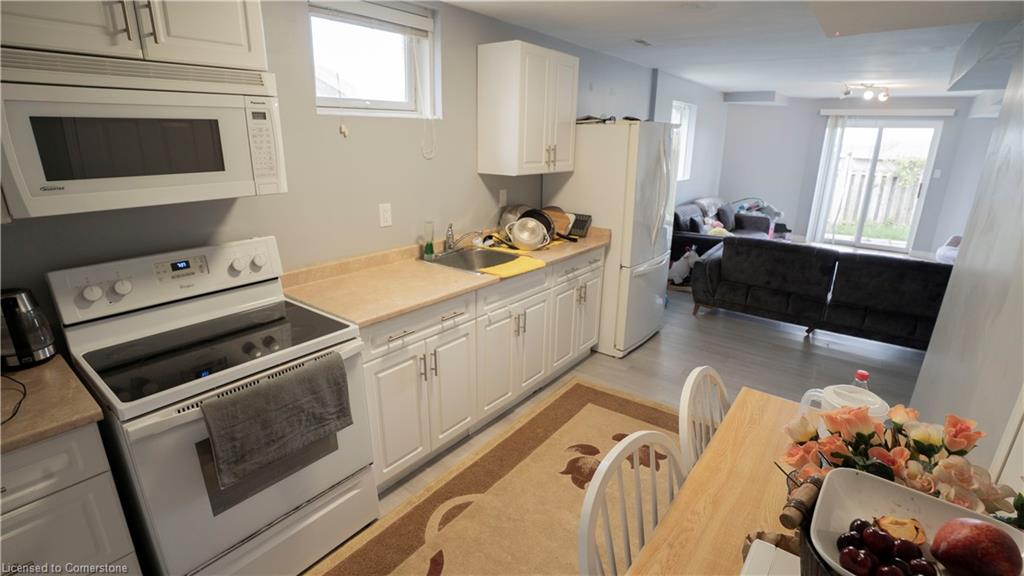 53 Sandwell Court W Property Photo 27