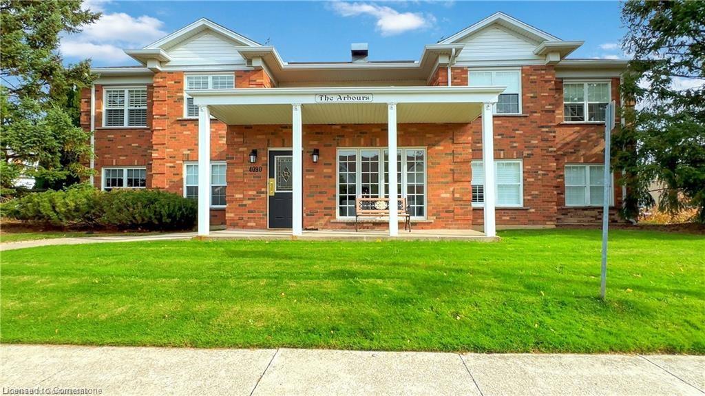 203-4090 John Charles Boulevard Property Photo 1
