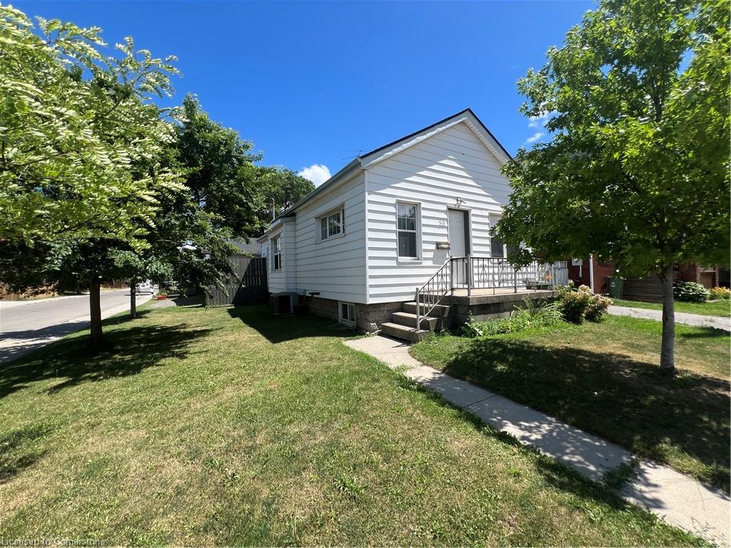 56 Garside Avenue N Property Photo 1