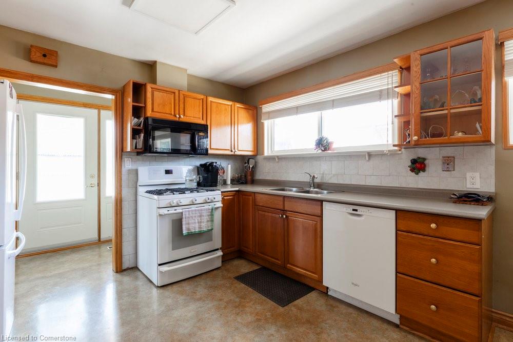 57 Burfield Avenue Property Photo 17