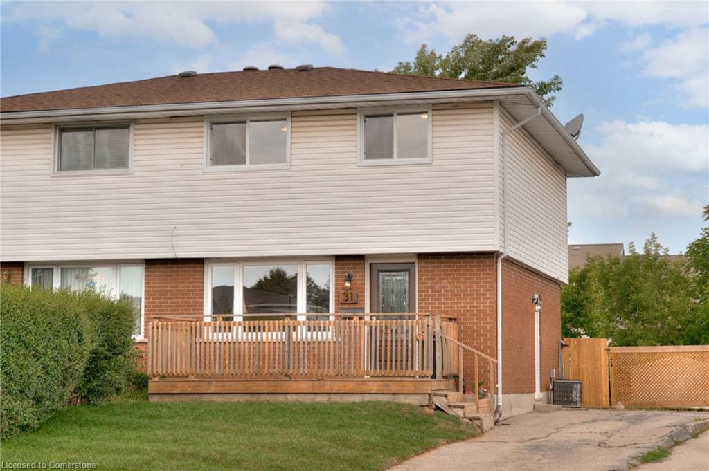 31 Roberts Crescent Property Photo 1