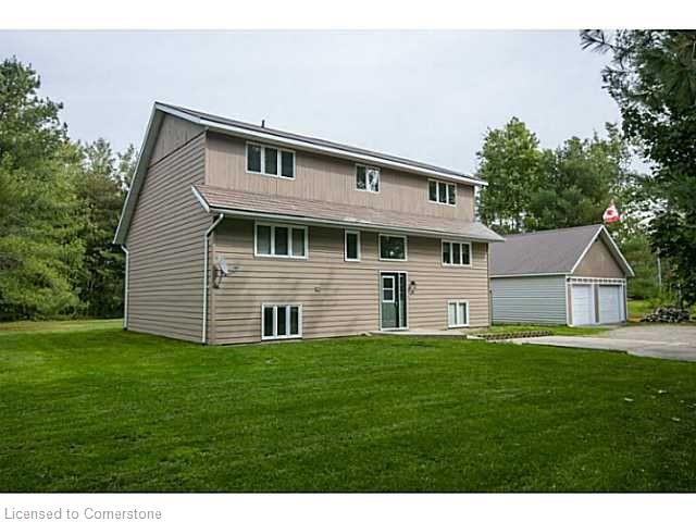 28 Pinegrove Crescent Property Photo 1