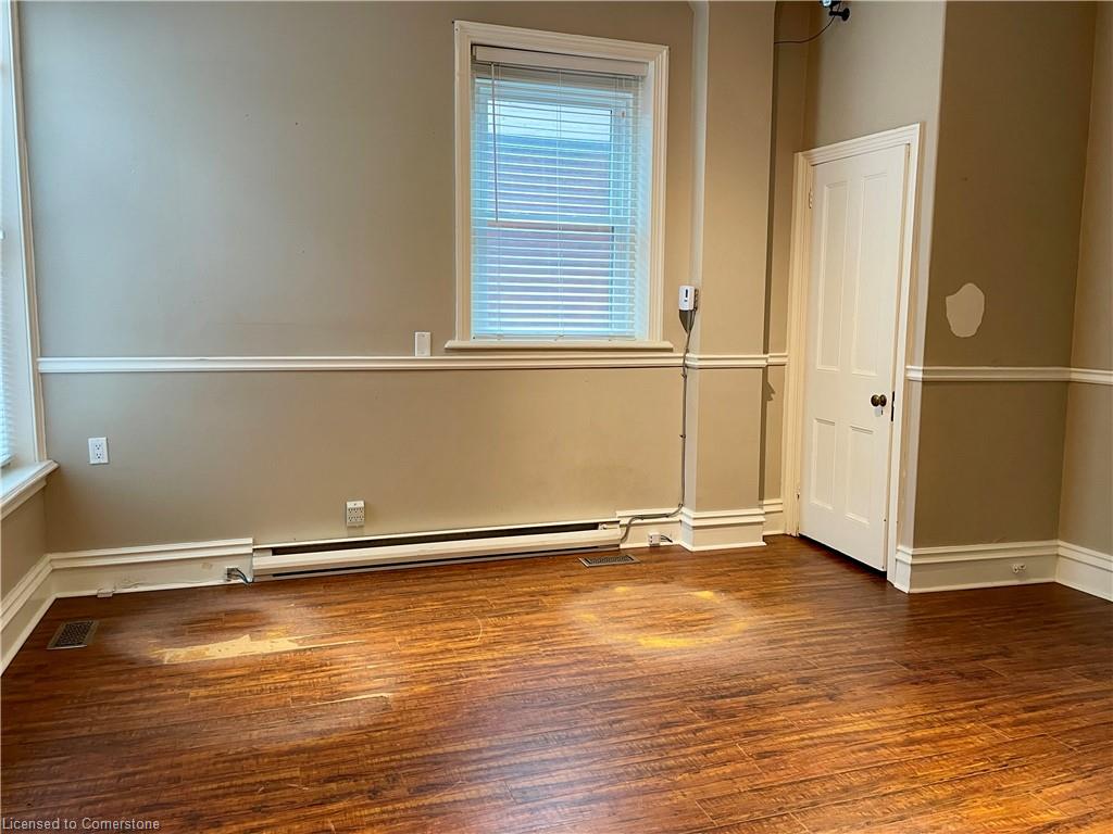 4-203 Macnab Street S Property Photo 3