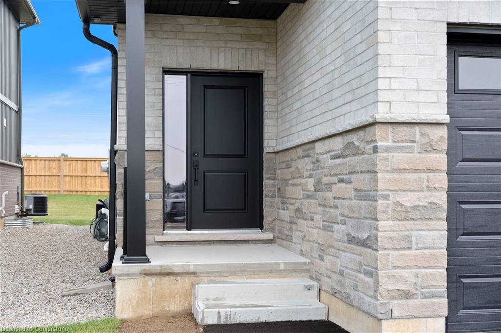 111 Amber Street Property Photo 2