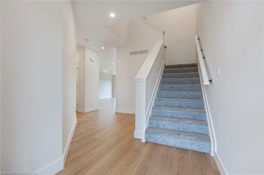 115 Amber Street Property Photo 3