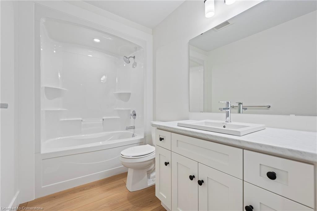 115 Amber Street Property Photo 15