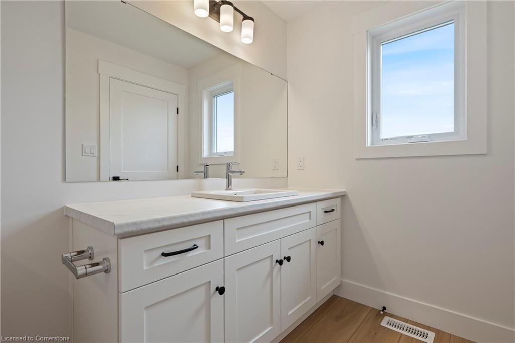 115 Amber Street Property Photo 22