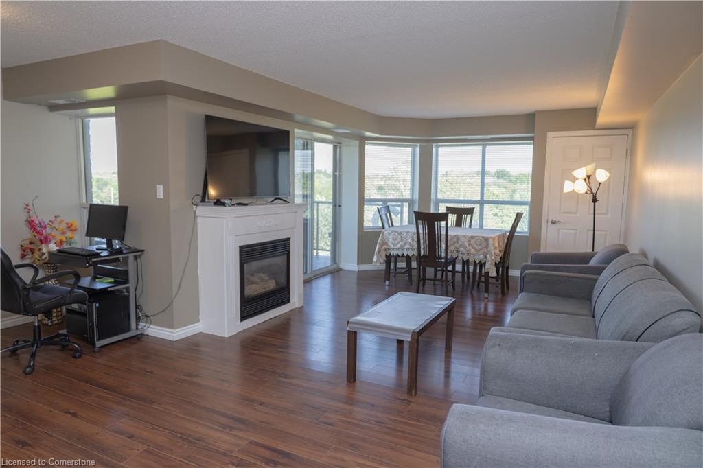 701-281 Bristol Street Property Photo 7