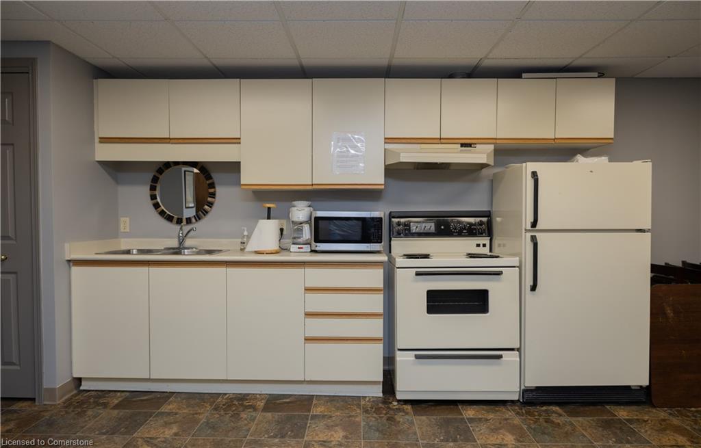 701-281 Bristol Street Property Photo 42