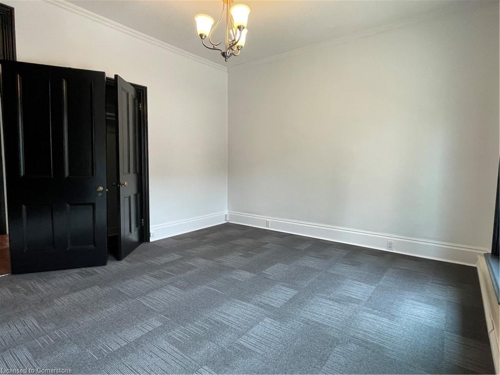 5-203 Macnab Street S Property Photo 7