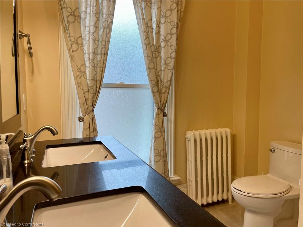 5-203 Macnab Street S Property Photo 13