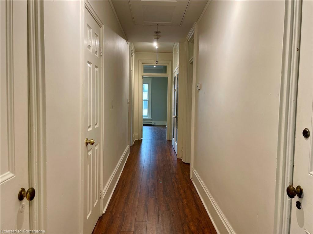 5-203 Macnab Street S Property Photo 17