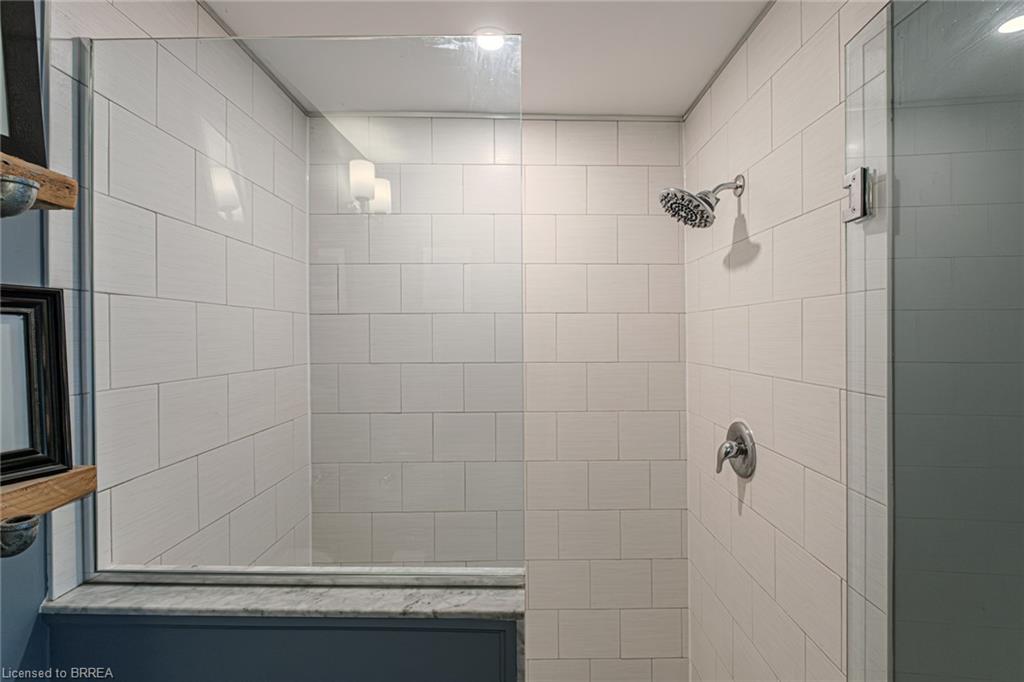 53-80 Willow Street Property Photo 26
