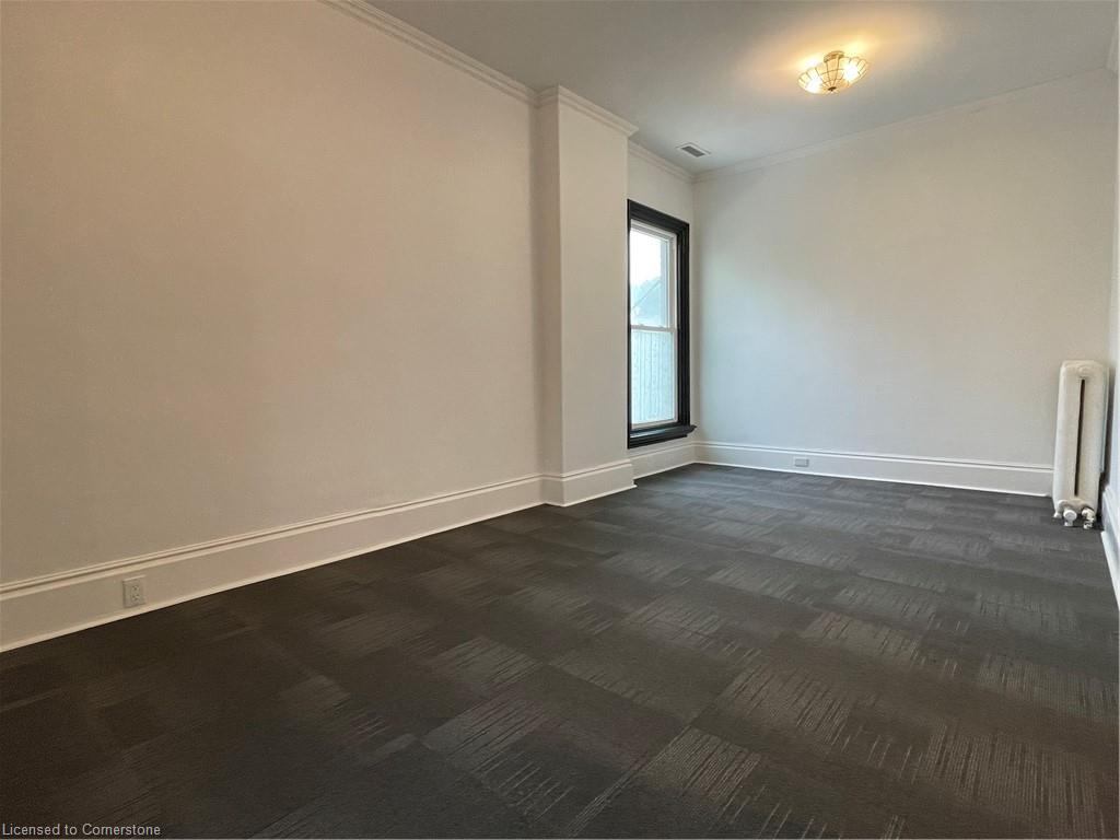 7-203 Macnab Street S Property Photo 6
