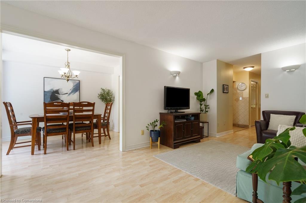 180 Dicenzo Drive Property Photo 10