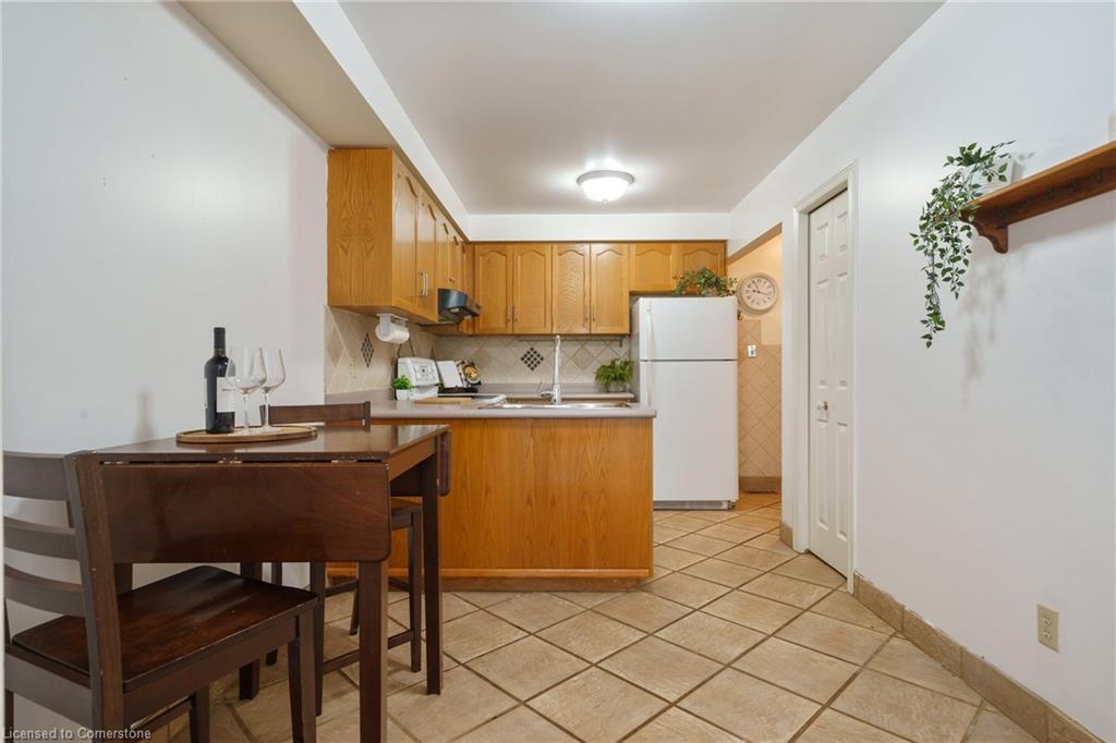 180 Dicenzo Drive Property Photo 15