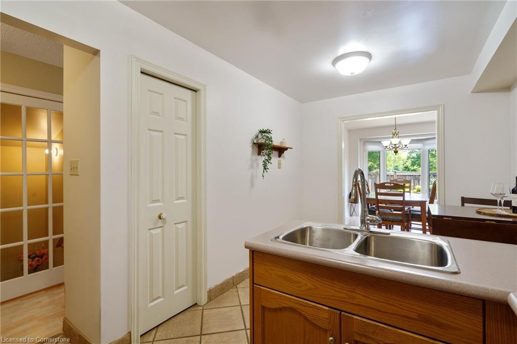 180 Dicenzo Drive Property Photo 23