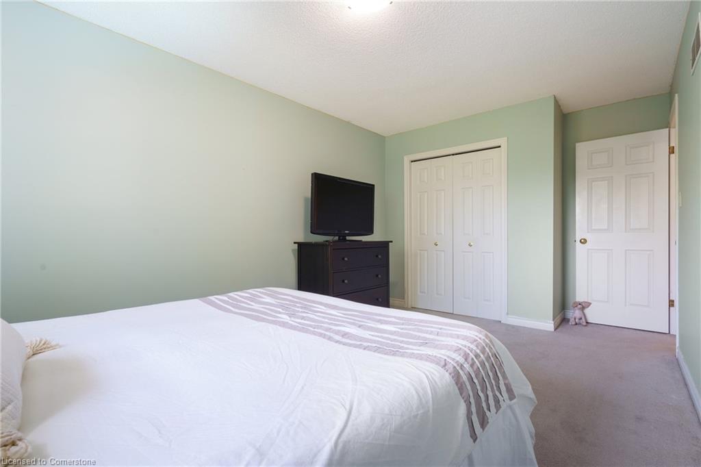 180 Dicenzo Drive Property Photo 27