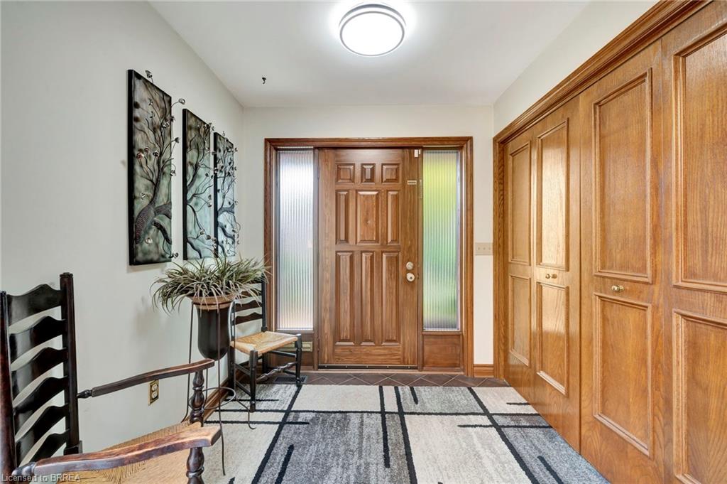 132 Oak Street Property Photo 8