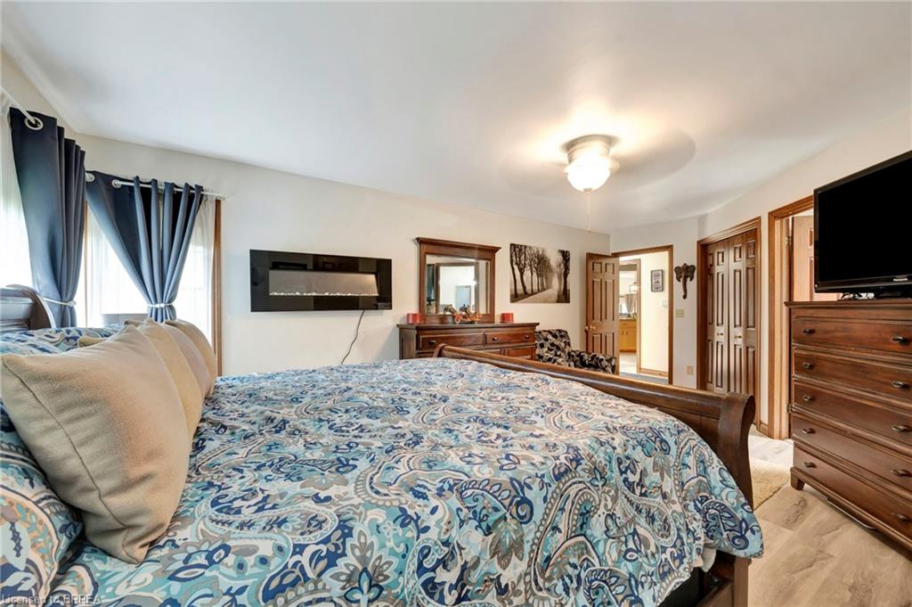 132 Oak Street Property Photo 28