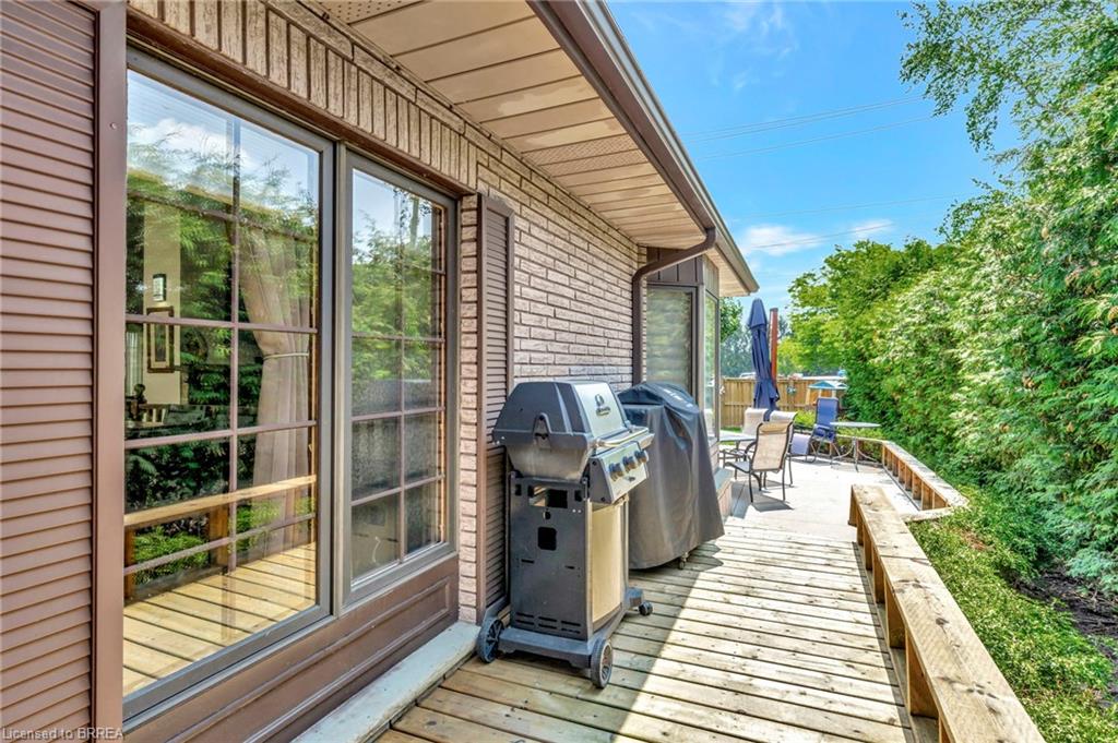 132 Oak Street Property Photo 40
