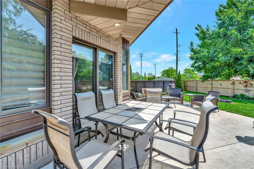 132 Oak Street Property Photo 42