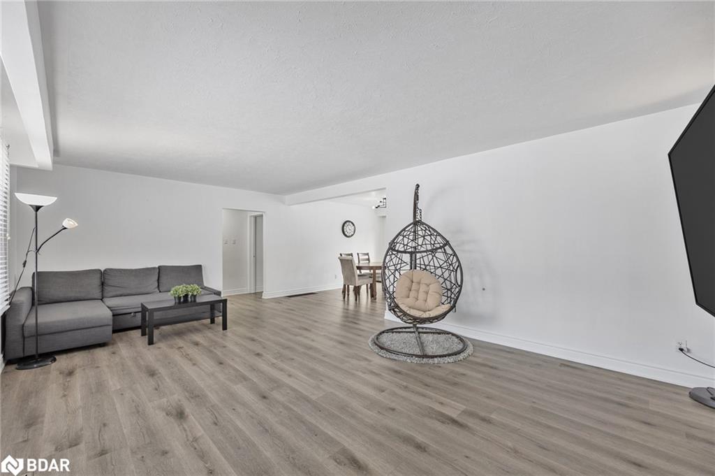 239 Warnica Road Property Photo 3