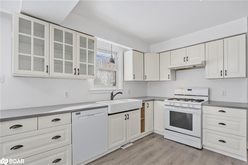239 Warnica Road Property Photo 8