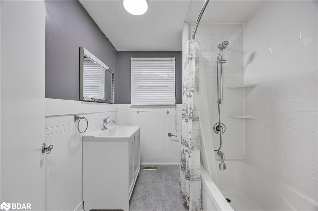 239 Warnica Road Property Photo 14