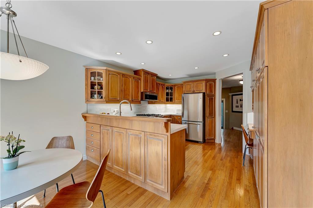 578 Windjammer Way Property Photo 11