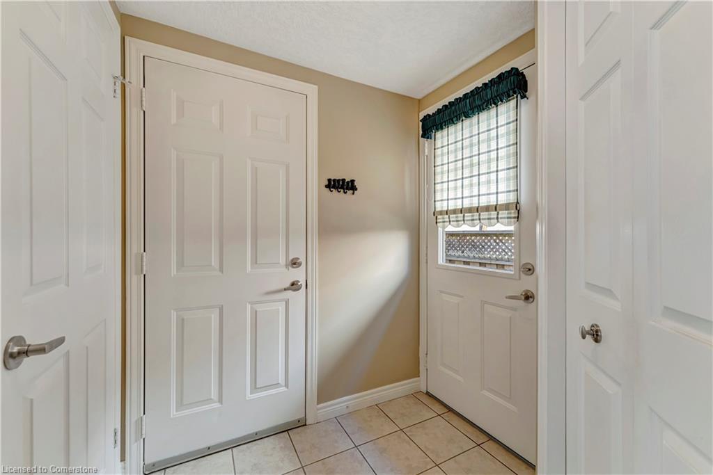 578 Windjammer Way Property Photo 32