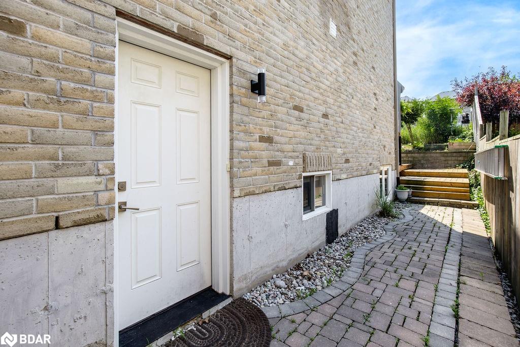42 Humber Street Property Photo 29