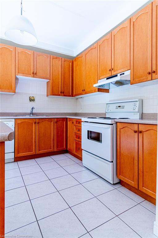 65-100 Beddoe Street Property Photo 10