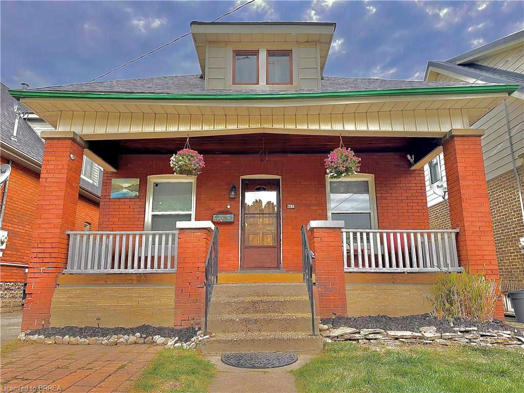 104 Mary Street Property Photo 1