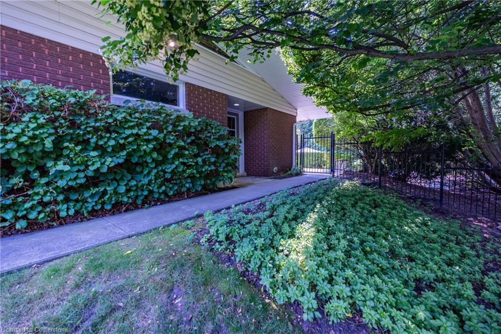 6 Summit Circle Property Photo 10