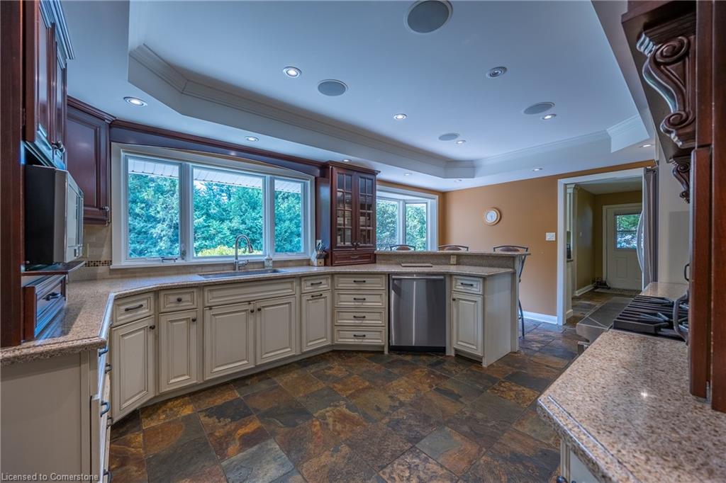 6 Summit Circle Property Photo 24
