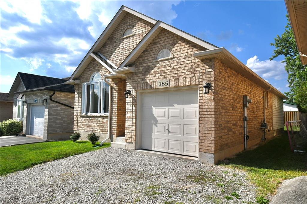 285 Acadia Drive Property Photo 3